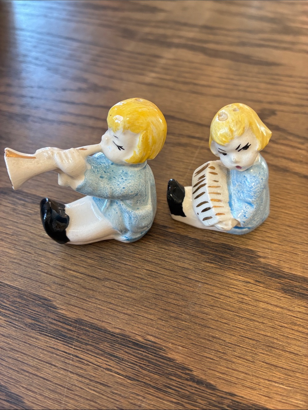 Salt & Pepper Set - Picture 3 of 6